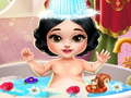 Hra Snow White Baby Bath